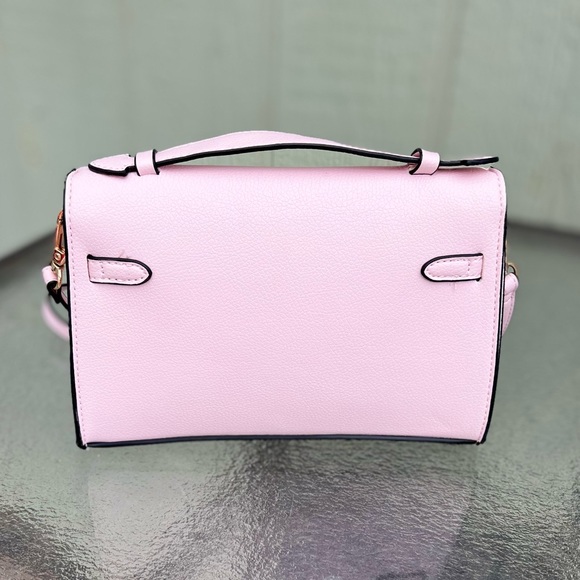 Icing Pink Purse - Picture 5 of 11